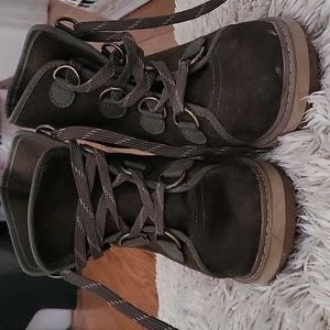 Merona Army Green Wedge boot shoes